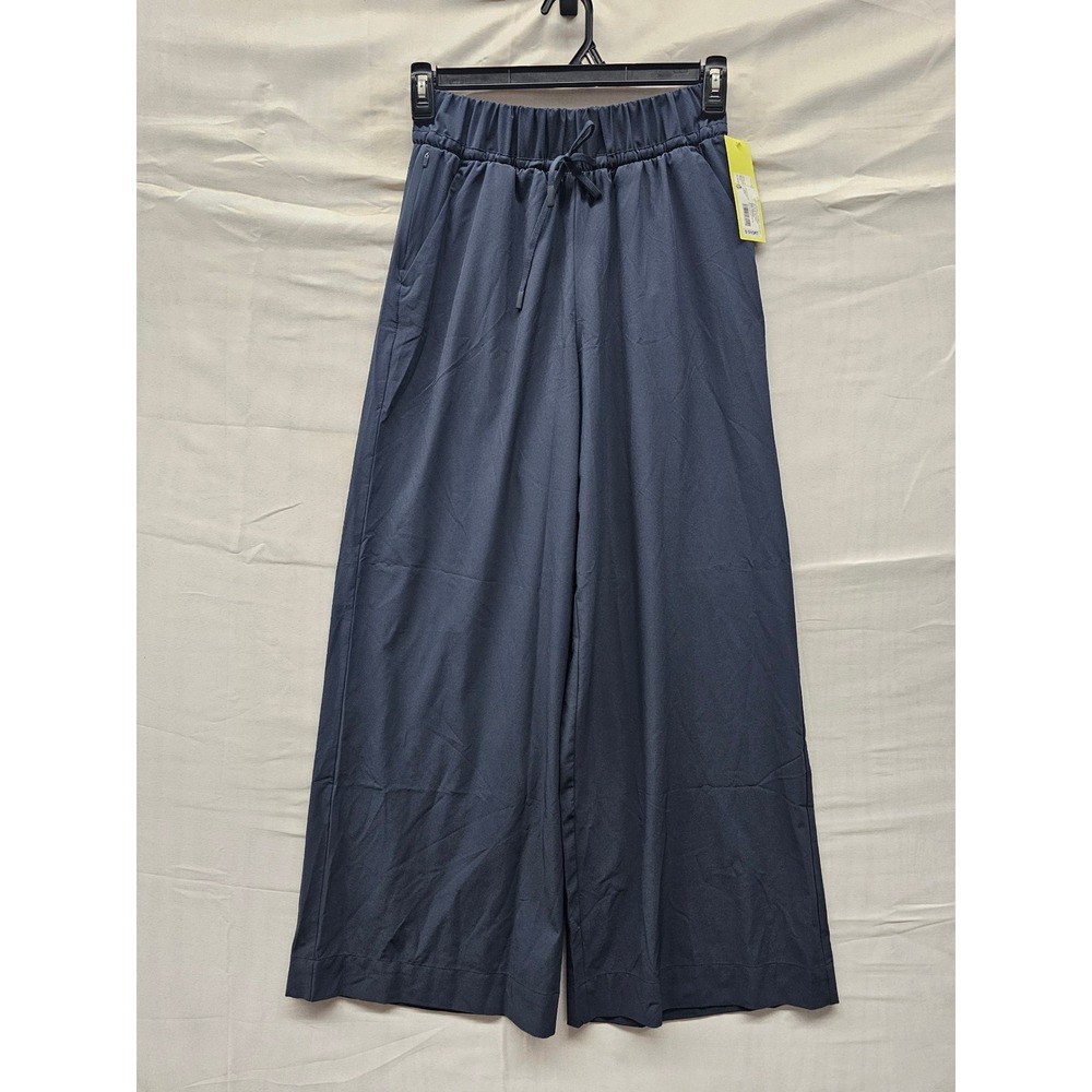 All in Motion Womens Wide Leg Pants Blue Polyester Blend Athletic Size S Short